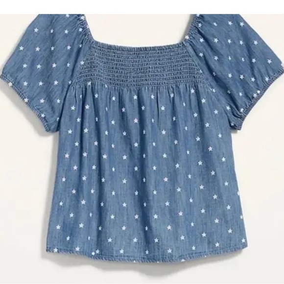 Old Navy smocked yoke embroidered top - Picture 2 of 3